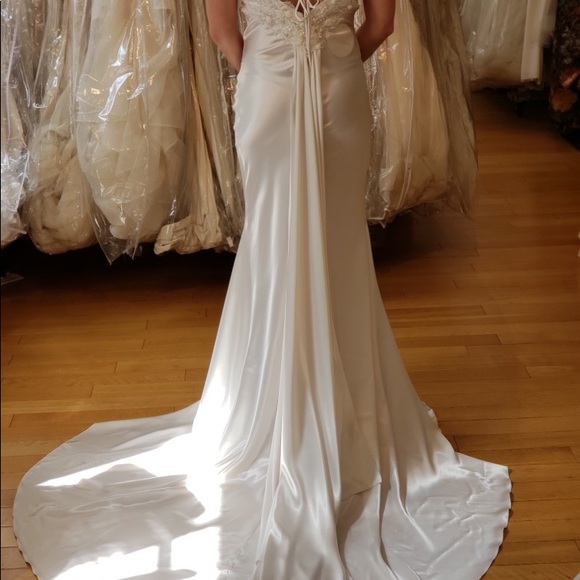 Yolancris Silk Wedding Dress - Picture 3 of 4